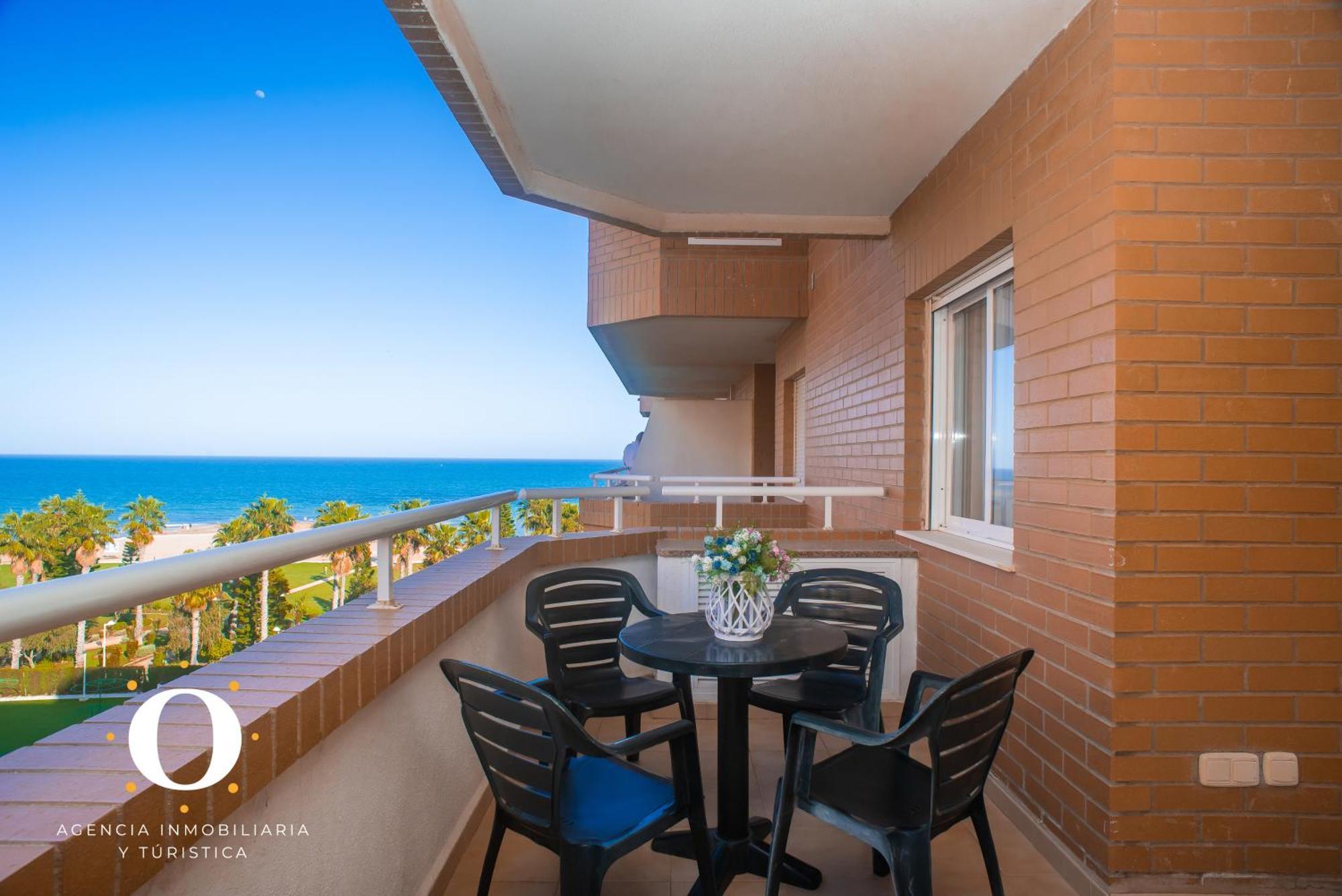 Holiday Primera Linea Magic World Oropesa del Mar Exterior photo